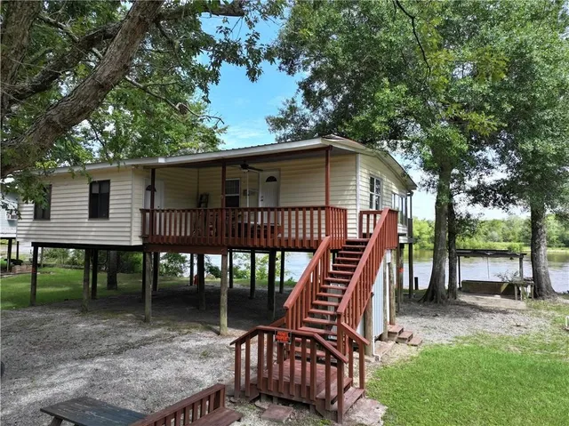 $298,000 | 145 Getaway Lane, Surrency, GA 31563