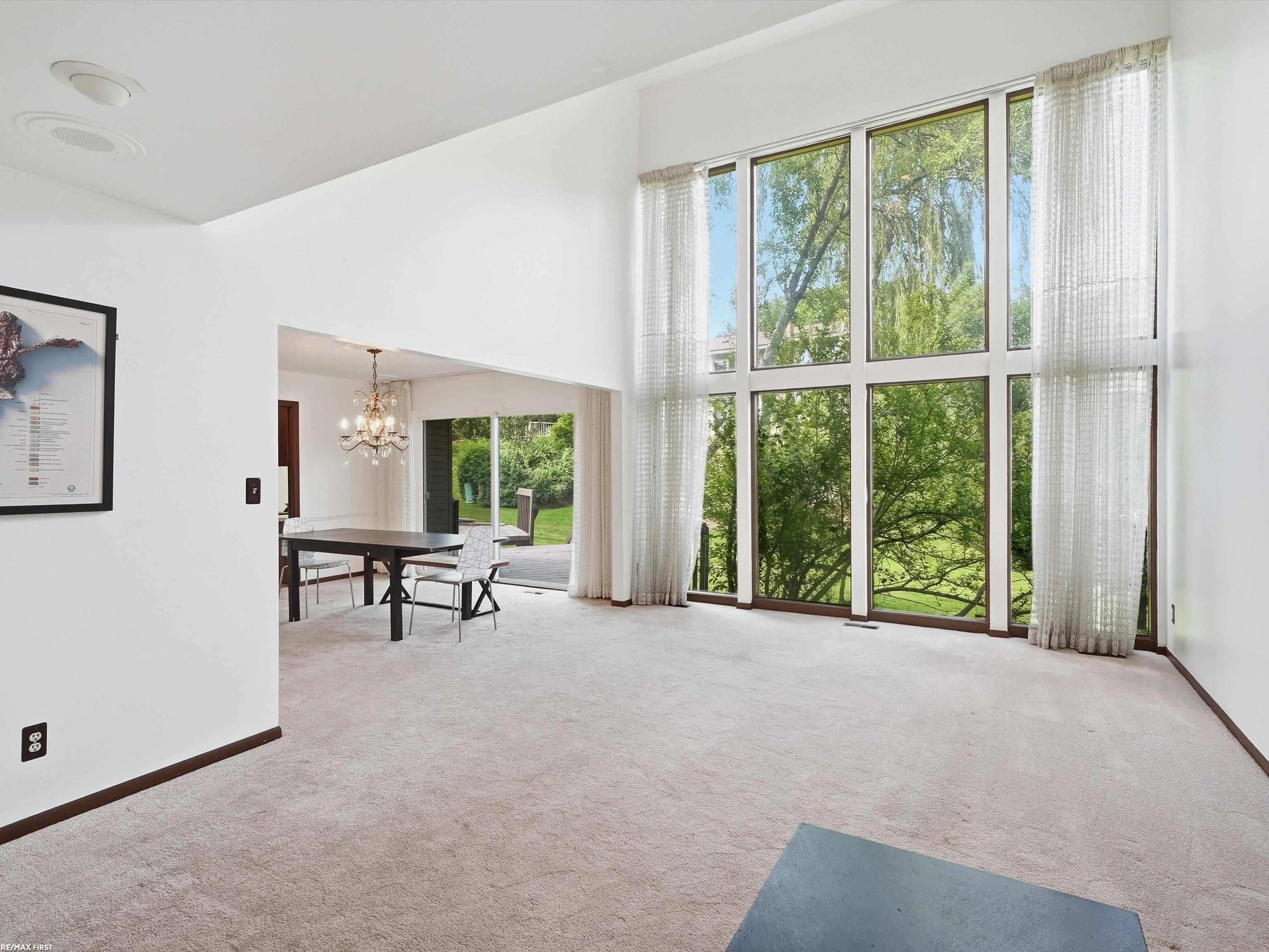 4677 Rolling Ridge Road West Bloomfield, MI 48323 - Photo 18 of 76
