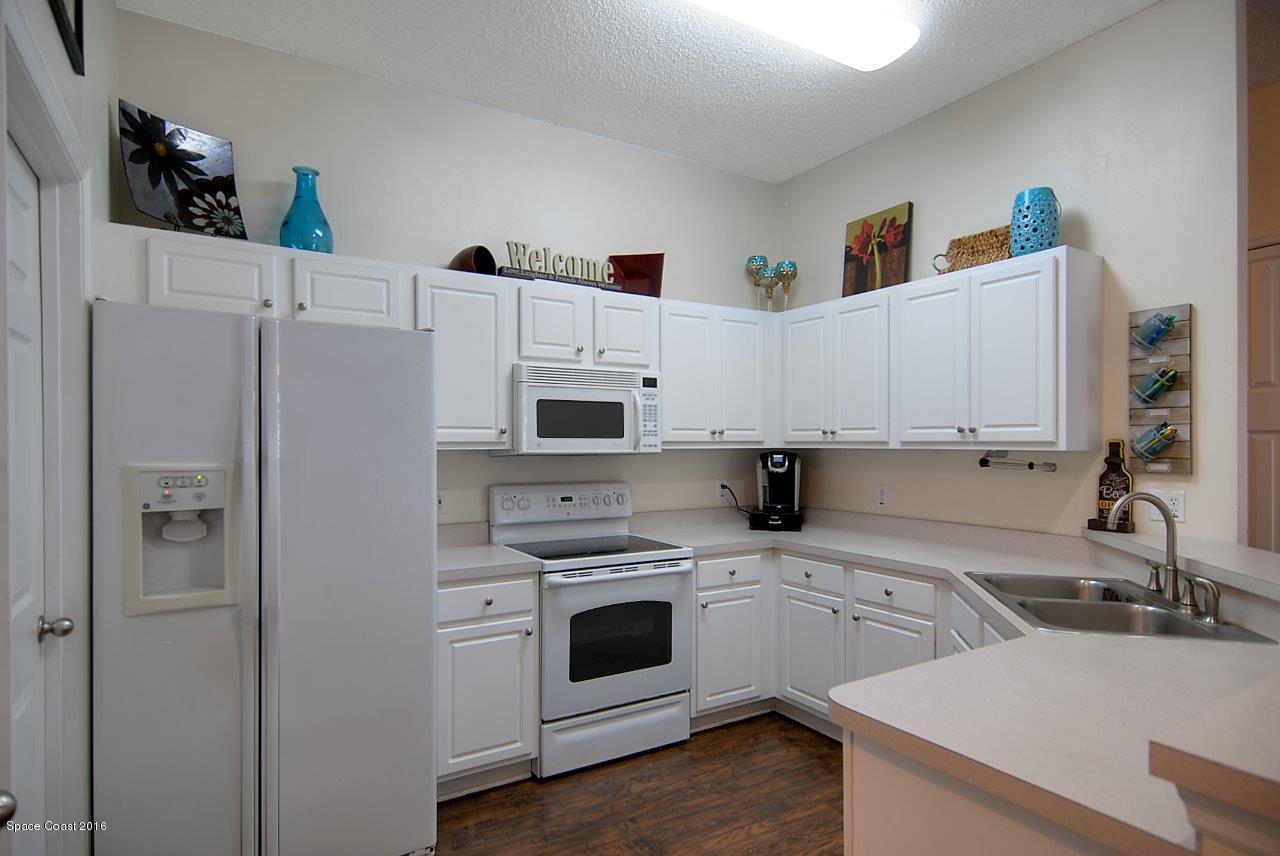 4801 Decatur Circle Melbourne, FL 32934 - Photo 11 of 14 kitchen (27)