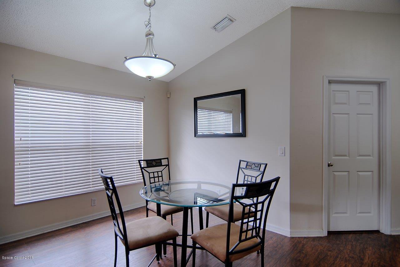 4801 Decatur Circle Melbourne, FL 32934 - Photo 12 of 14 dining (24)