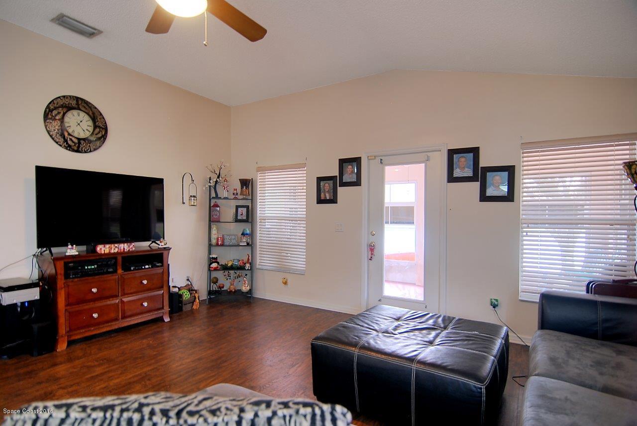 4801 Decatur Circle Melbourne, FL 32934 - Photo 9 of 14 living 1