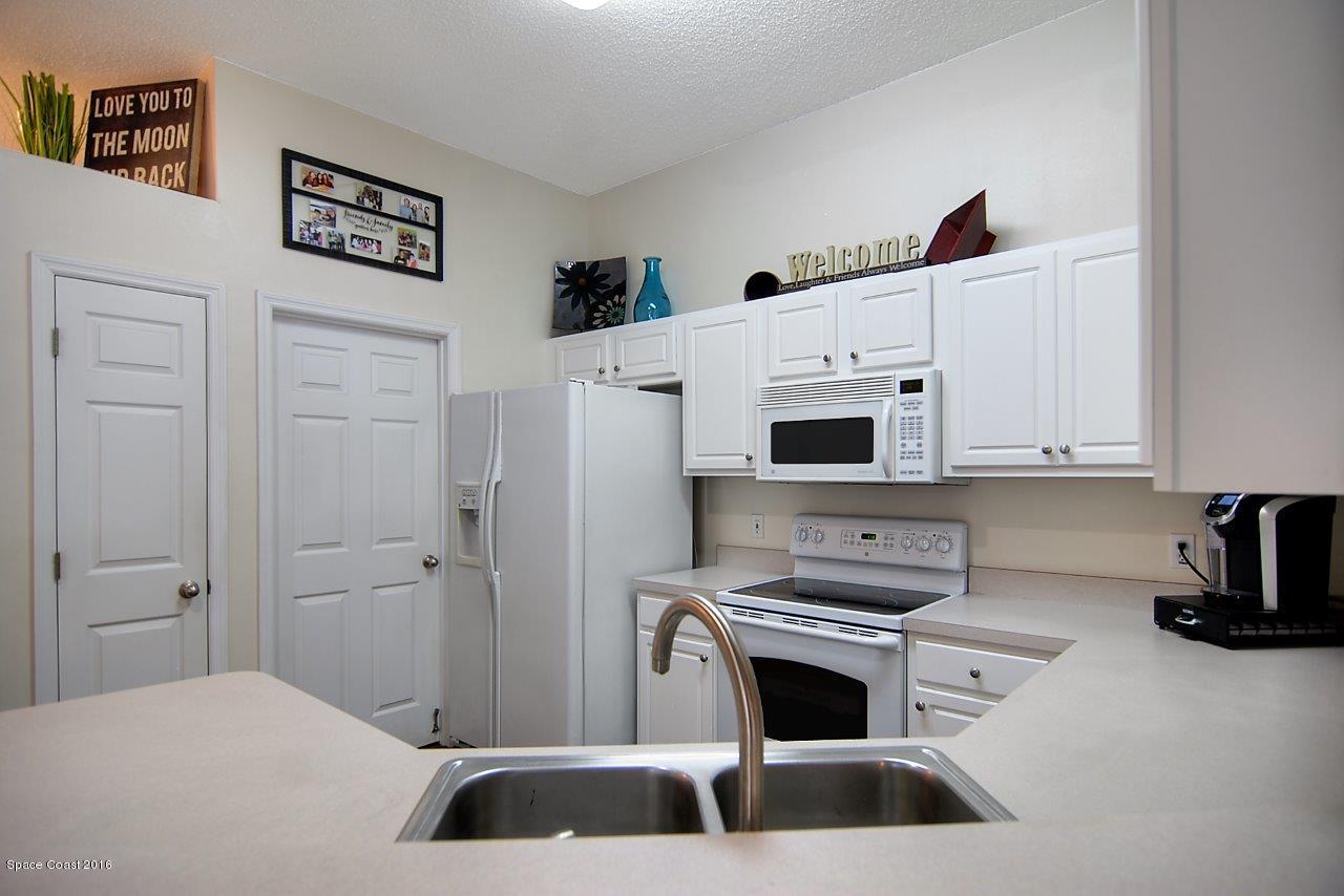 4801 Decatur Circle Melbourne, FL 32934 - Photo 10 of 14 kitchen2 (23)