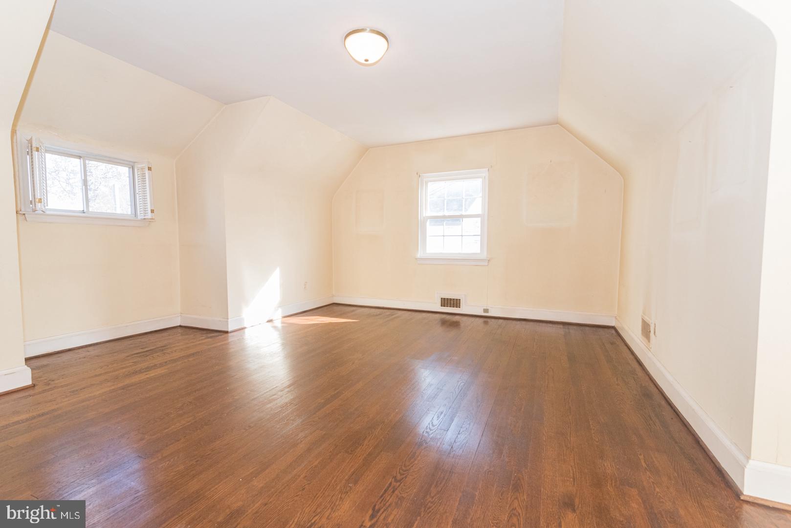 4610 Overbrook Road Bethesda, MD 20816 - Photo 28 of 43 Bedroom #3 (Upper Level)