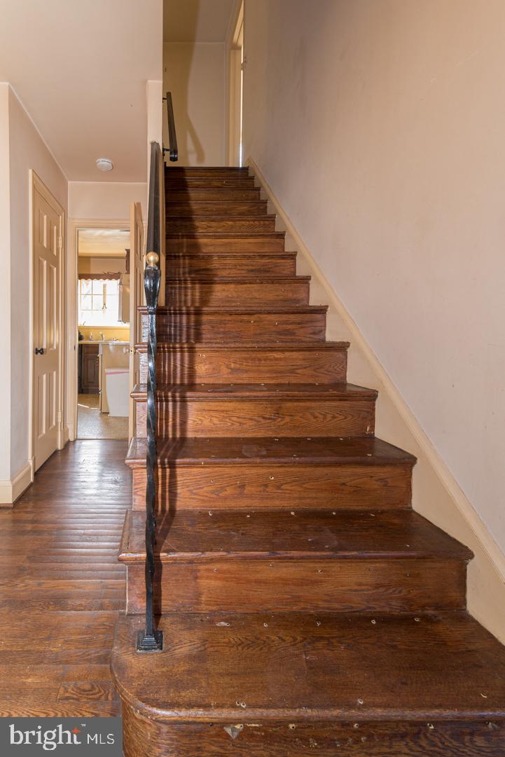 4610 Overbrook Road Bethesda, MD 20816 - Photo 9 of 43 Center Hall