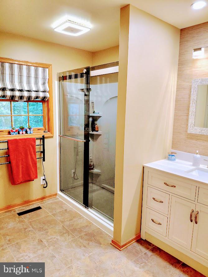3917 Basford Road Frederick, MD 21703 - Photo 8 of 36 Master Bedroom En Suite