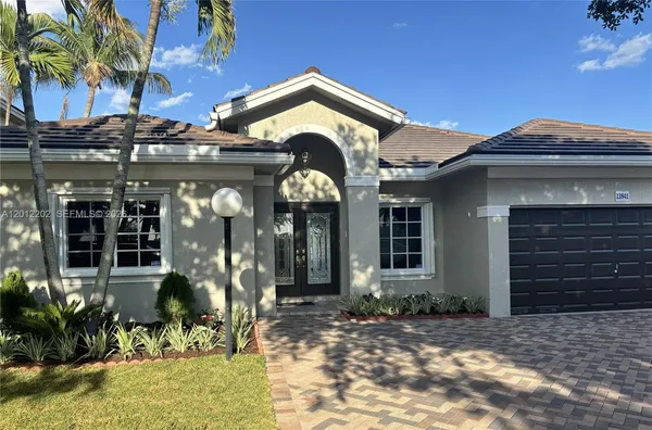 $3,800 | 13941 Southwest 136th Place, Unit 13941, Miami, FL 33186