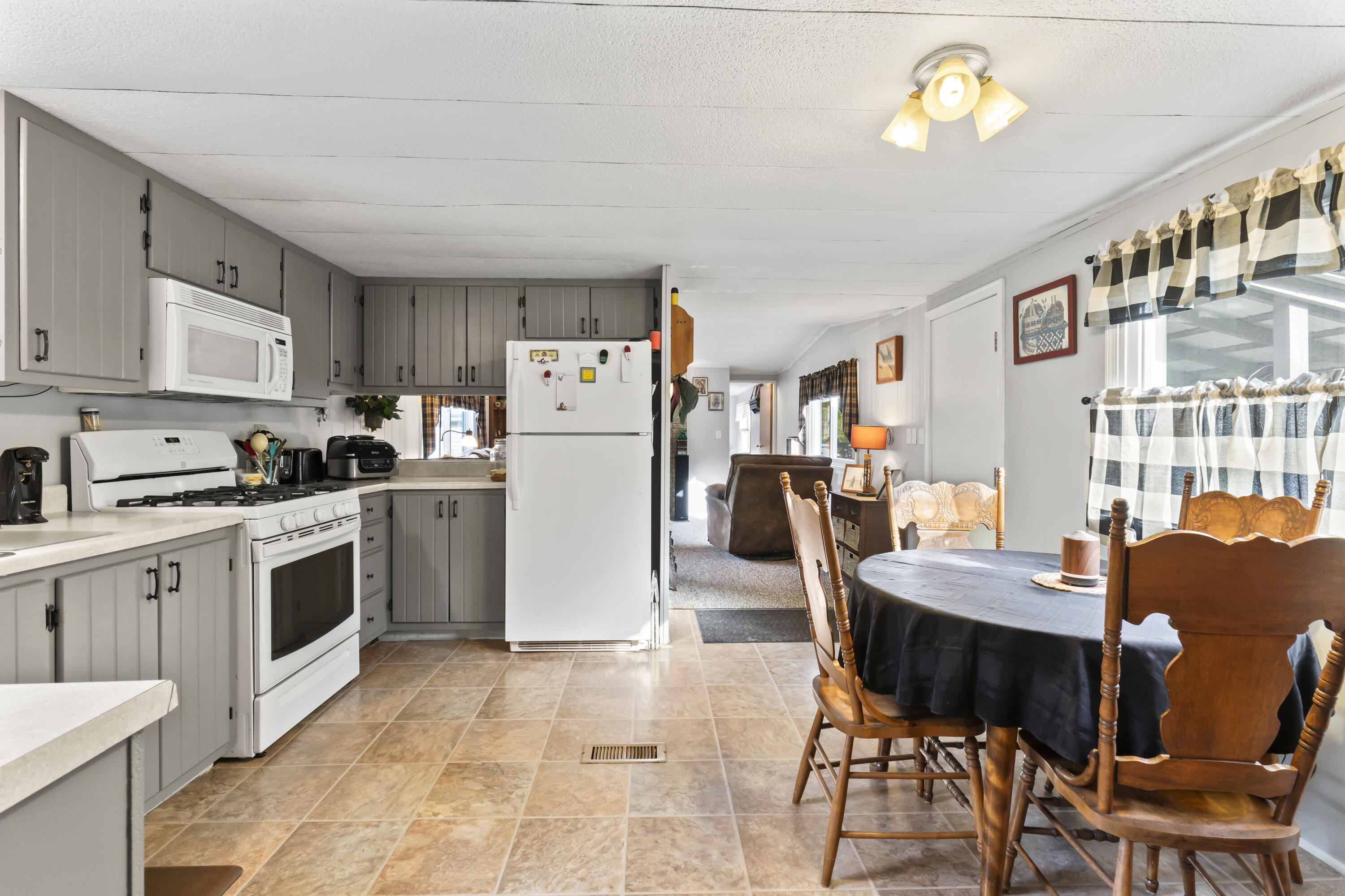493 Wing Road Hermon, ME 04401 - Photo 13 of 46 493 Wing Road_113