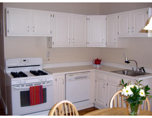 123 Winthrop Road, Unit 3 Brookline, MA 02445 - Photo 2 of 10