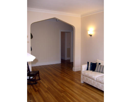 123 Winthrop Road, Unit 3 Brookline, MA 02445 - Photo 5 of 10