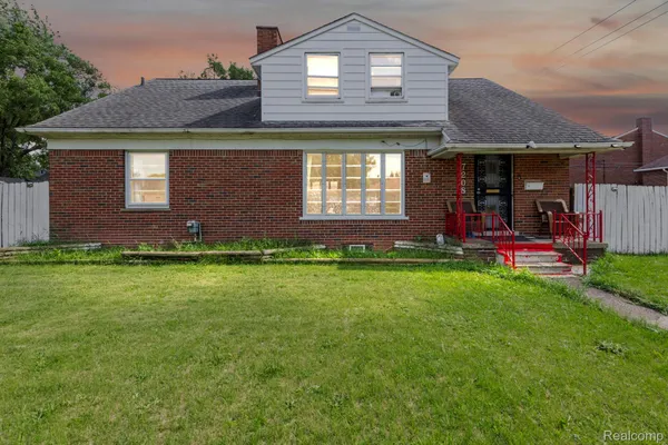 $220,000 | 7208 Jackson Avenue, Warren, MI 48091