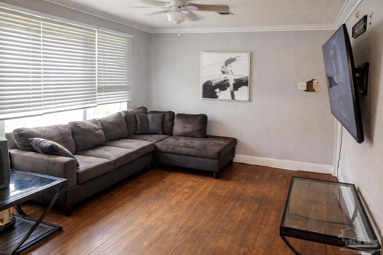 303 Booth Avenue Cantonment, FL 32533 - Photo 5 of 22