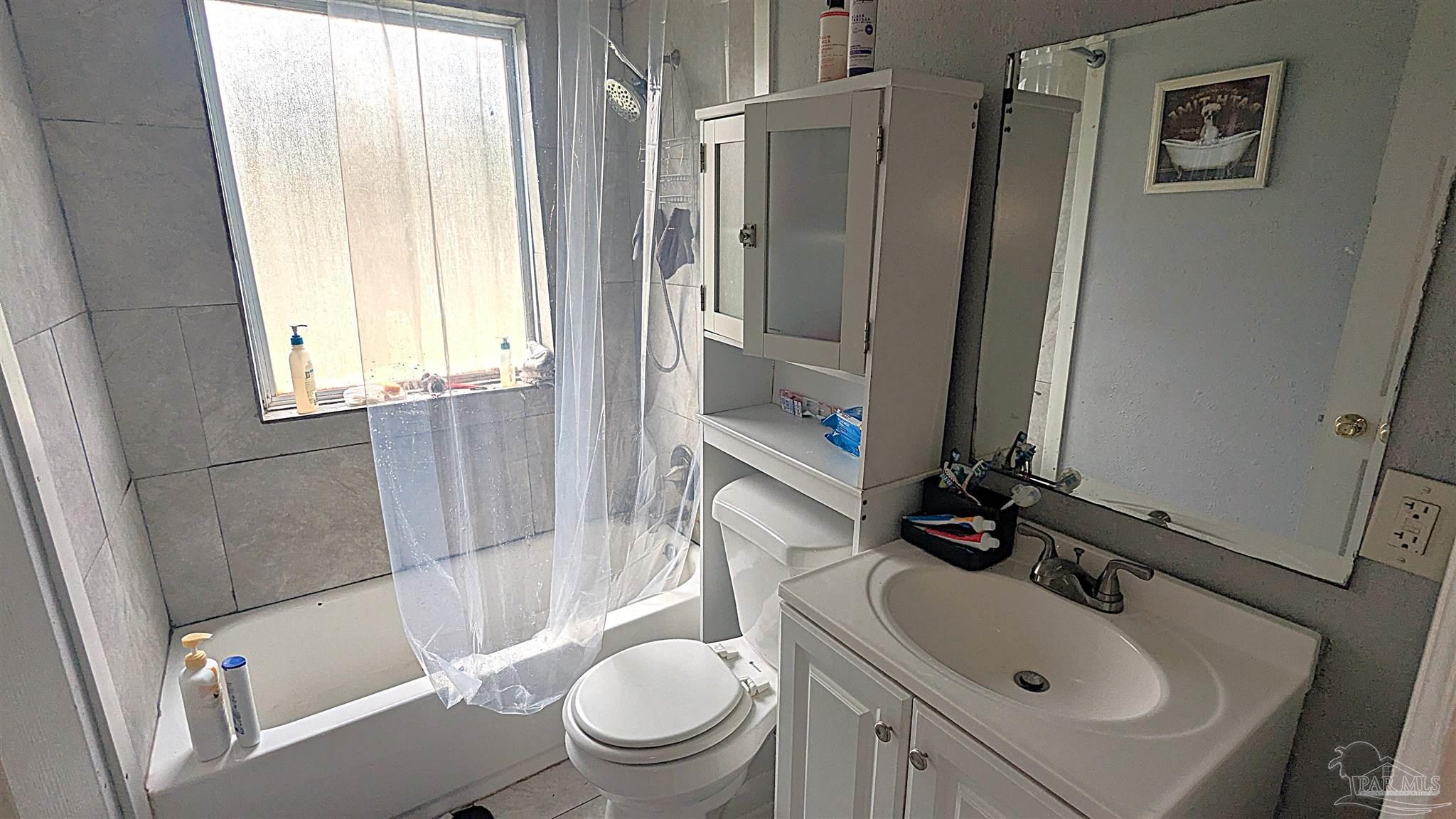 303 Booth Avenue Cantonment, FL 32533 - Photo 7 of 22