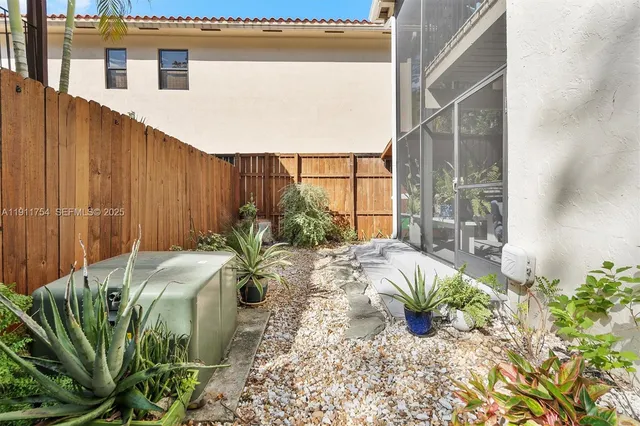 $920,000 | 3235 McDonald Street, Unit 5, Miami, FL 33133