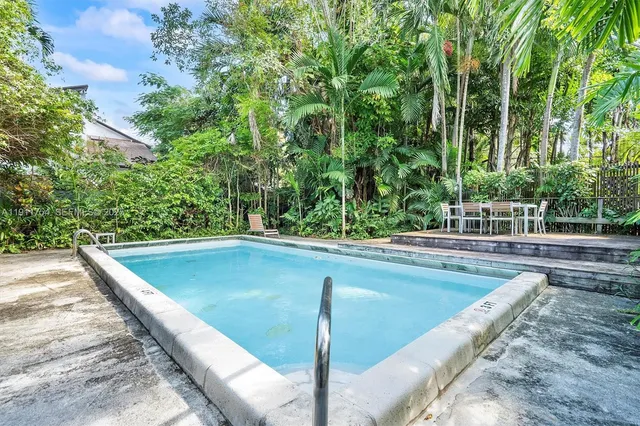 $920,000 | 3235 McDonald Street, Unit 5, Miami, FL 33133