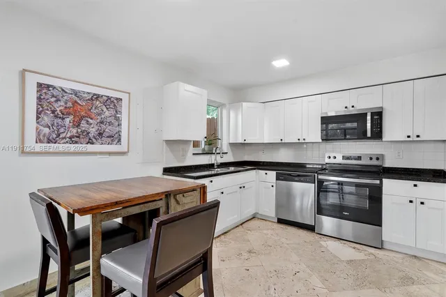 $920,000 | 3235 McDonald Street, Unit 5, Miami, FL 33133