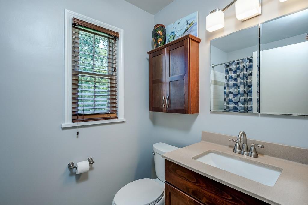 5454 Hardt Road Gibsonia, PA 15044 - Photo 14 of 21 Full bath on the main floor