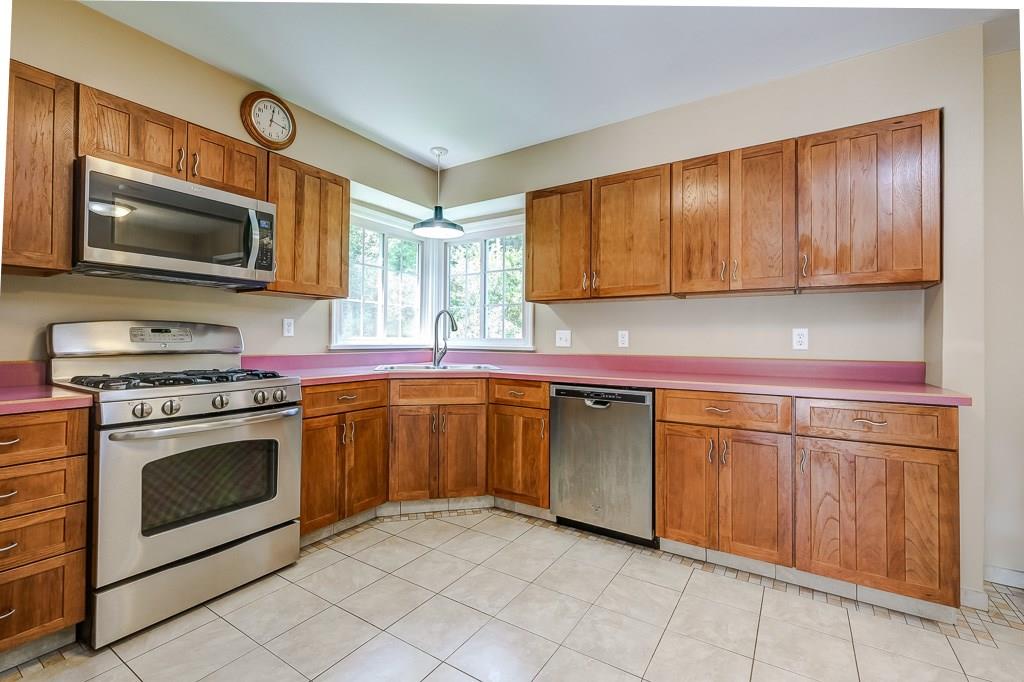 5454 Hardt Road Gibsonia, PA 15044 - Photo 8 of 21 View of the Kitchen