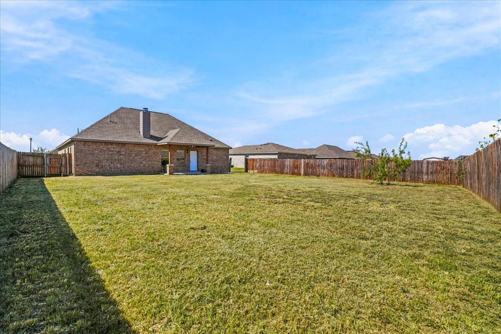 109 Springleaf Lane Mabank, TX 75147 - Photo 15 of 19 Gallery Image 15