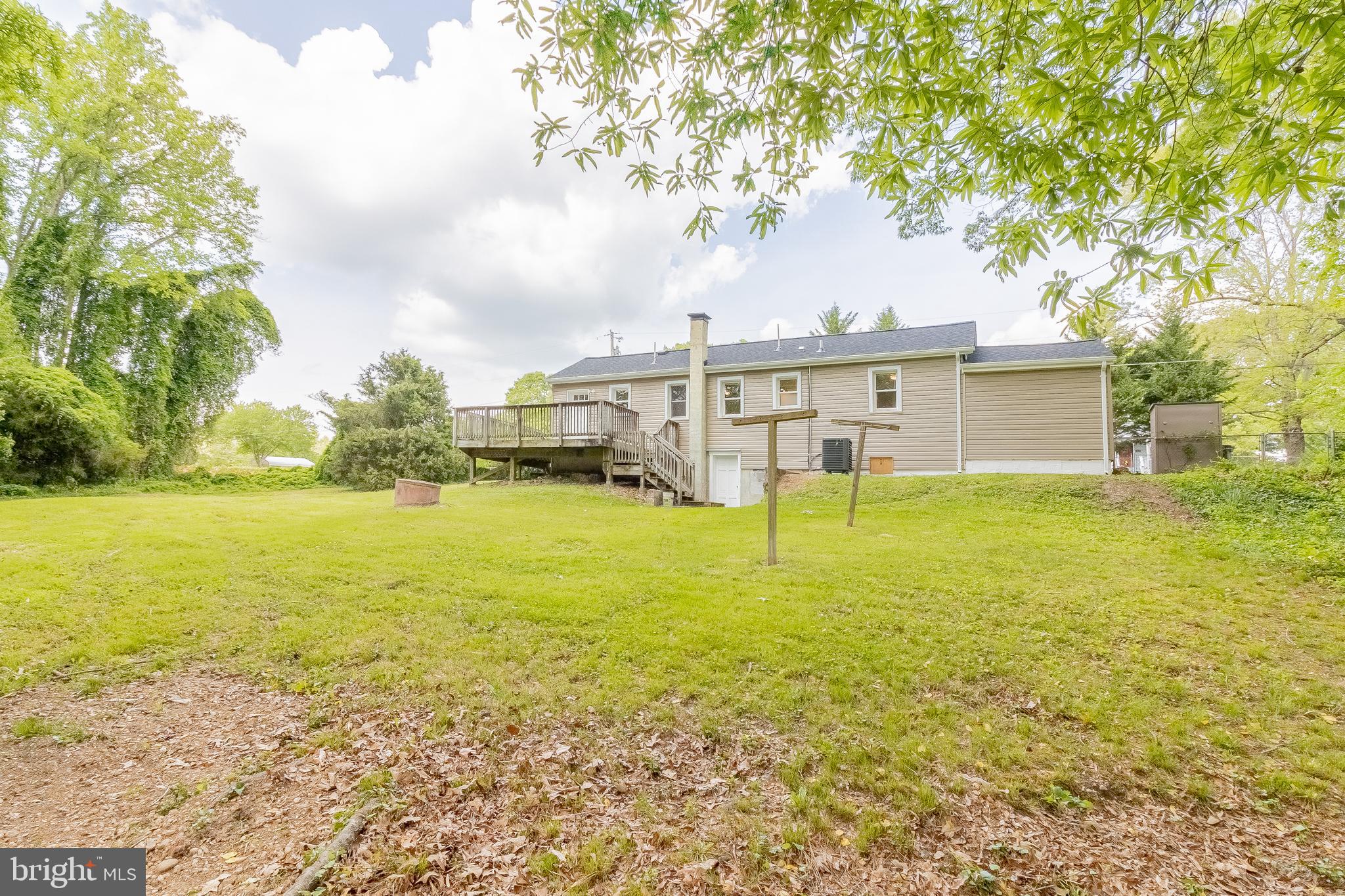 1816 Maple Lane Accokeek, MD 20607 - Photo 19 of 24 a view of an ocean with a big yard