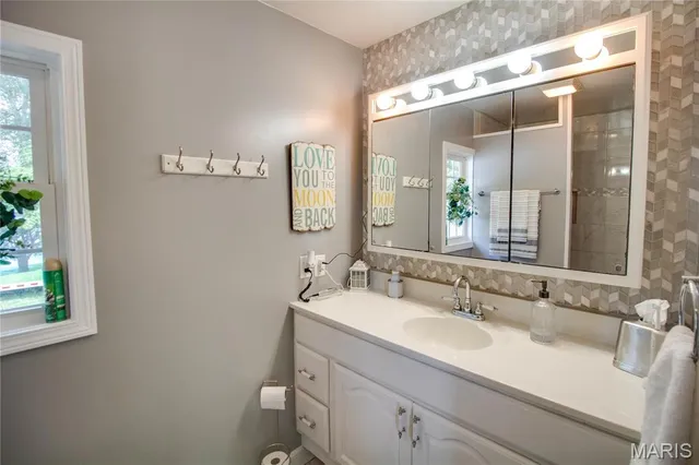 $407,000 | 23571 Peppermill Lane, Hettick, IL 62649