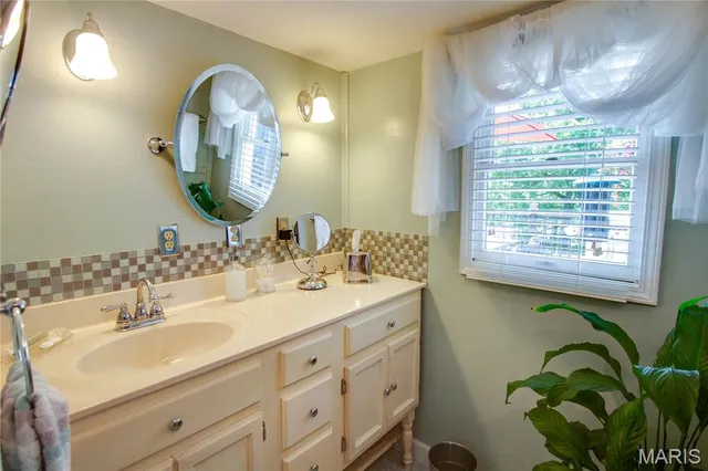 $407,000 | 23571 Peppermill Lane, Hettick, IL 62649