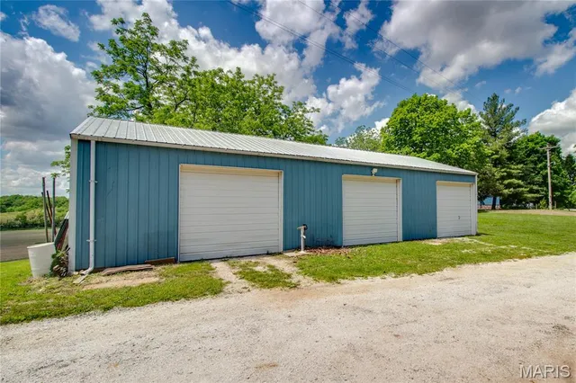 $407,000 | 23571 Peppermill Lane, Hettick, IL 62649