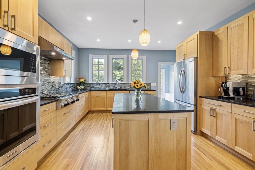 26 Staunton Road Belmont, MA 02478 - Photo 4 of 42 Gallery Image 4