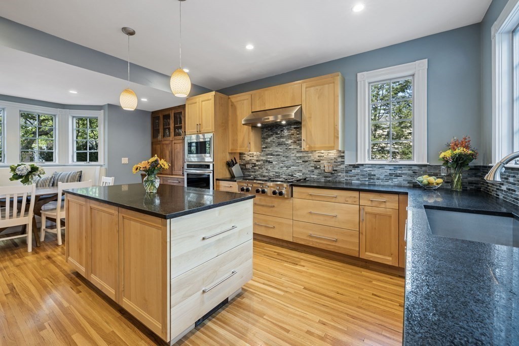 26 Staunton Road Belmont, MA 02478 - Photo 5 of 42 Gallery Image 5