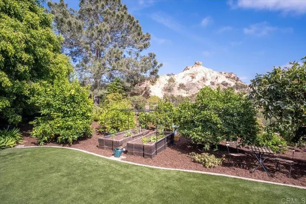 $4,400,000 | 734 Avocado Court, Del Mar, CA 92014