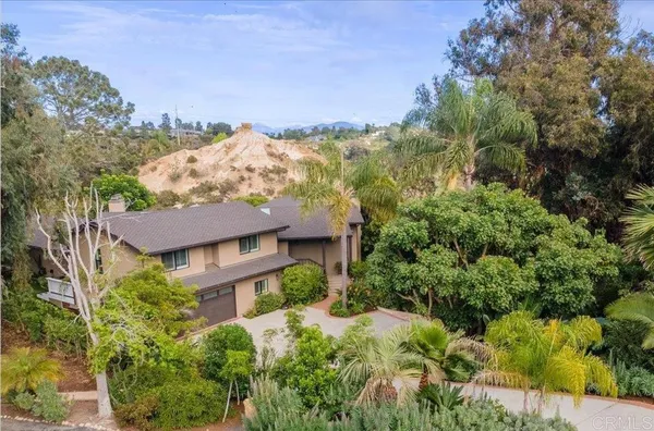 $4,400,000 | 734 Avocado Court, Del Mar, CA 92014