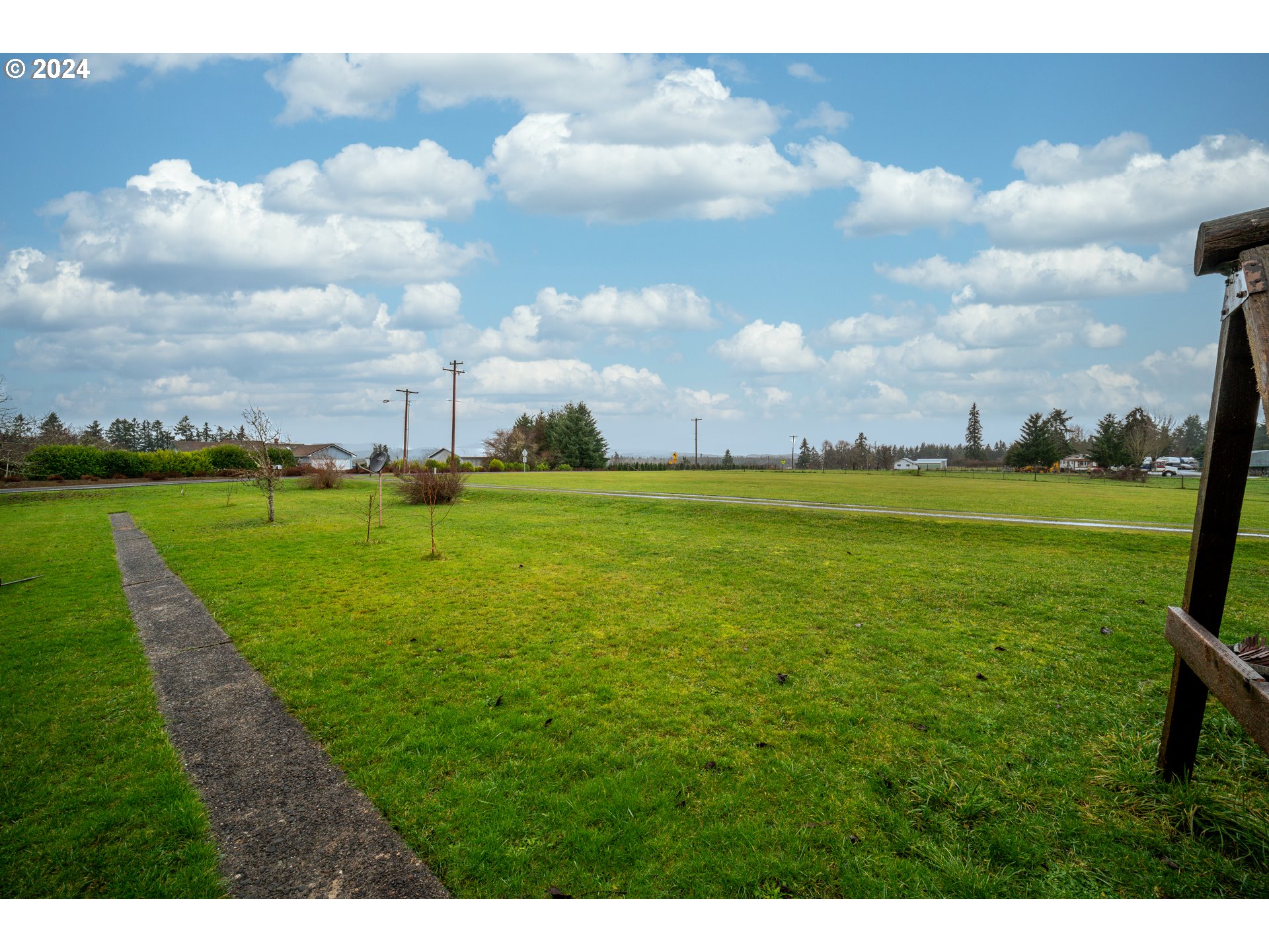 225 Nikula Road Winlock, WA 98596 - Photo 6 of 35 a view of a big yard with a large trees