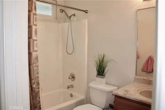 $2,975 | 17041 A Lane, Unit B, Huntington Beach, CA 92647