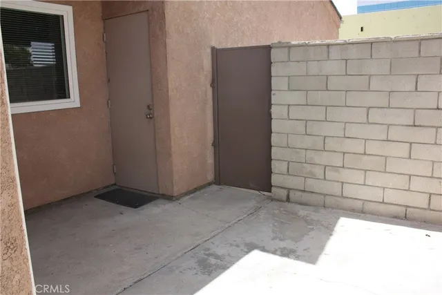 $2,975 | 17041 A Lane, Unit B, Huntington Beach, CA 92647