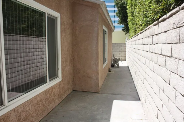 $2,975 | 17041 A Lane, Unit B, Huntington Beach, CA 92647