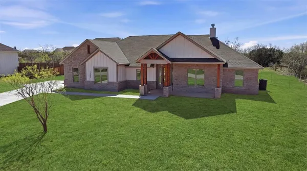 $554,000 | 1221 Green Elm Road, Graford, TX 76449
