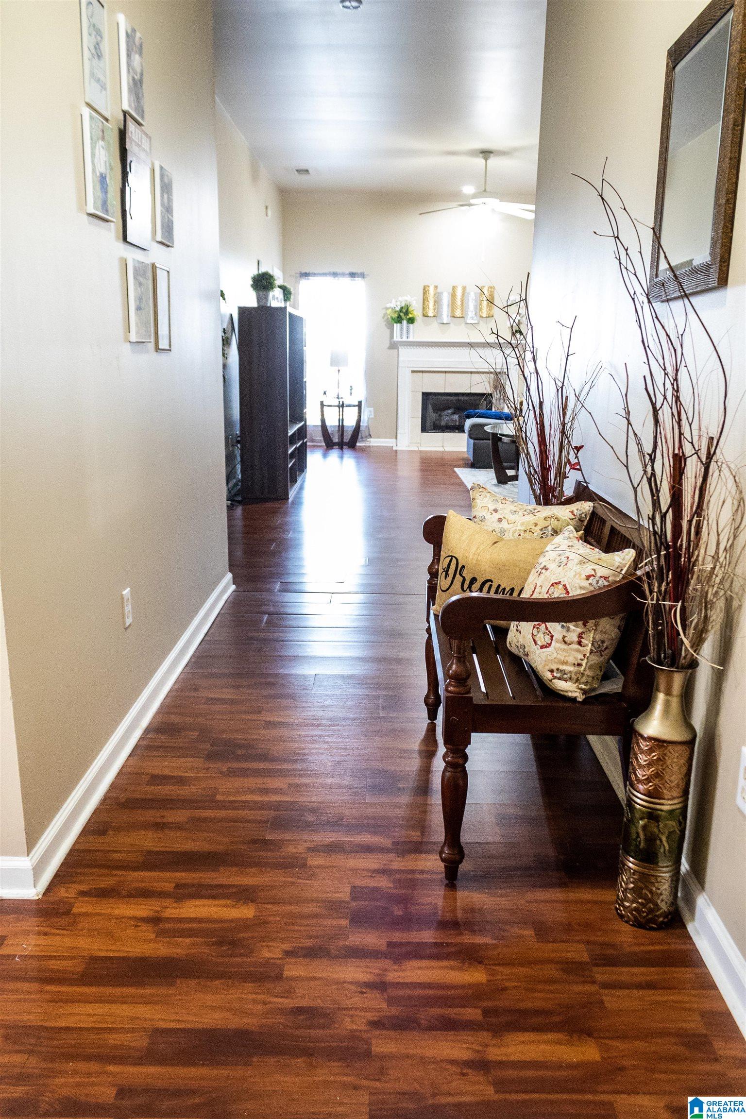 488 Daventry Circle Calera, AL 35040 - Photo 2 of 18