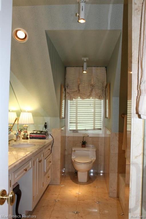 4875 Charing Cross Road Bloomfield Hills, MI 48304 - Photo 15 of 45