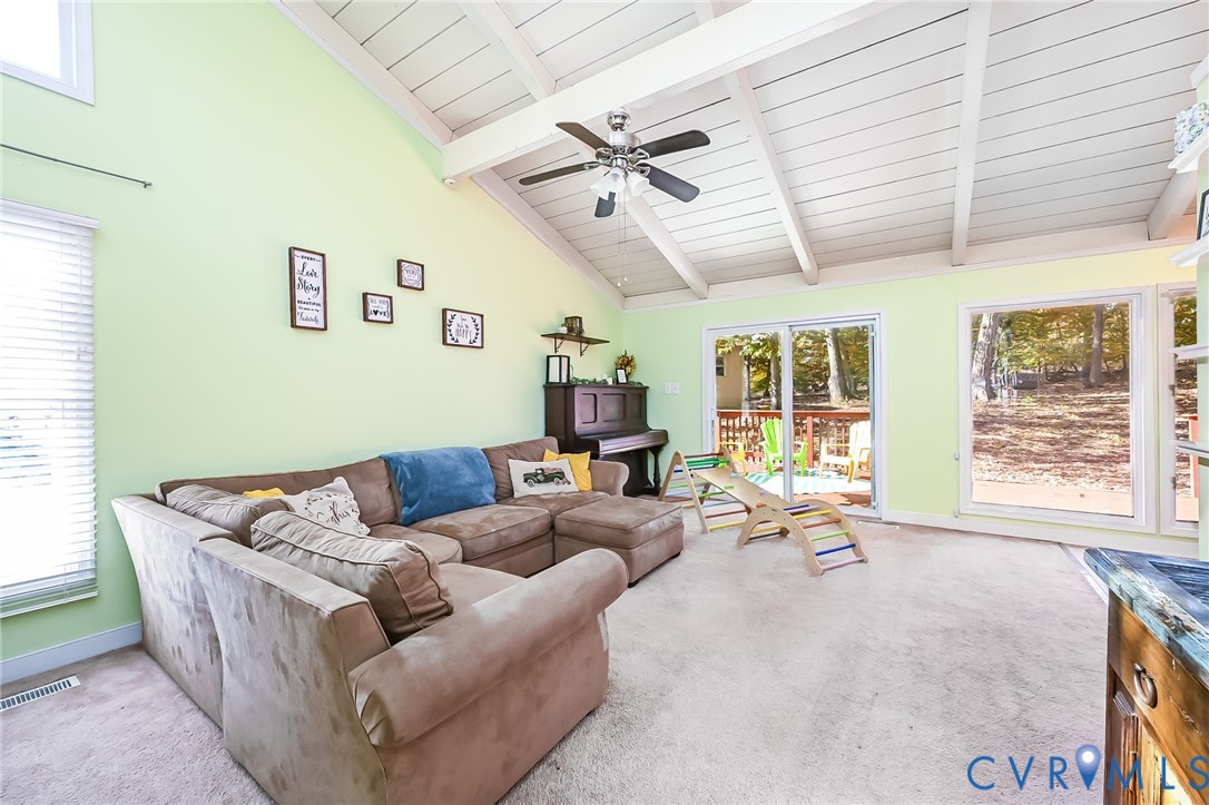 2009 Highland Drive Powhatan, VA 23139 - Photo 11 of 34 Great Room with sliding doors to rear deck