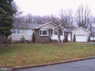 27 Johnson Road Lawrenceville, NJ 08648 - Photo 1 of 6