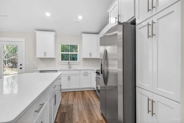 $299,900 | 1056 Barth Road, Molino, FL 32577