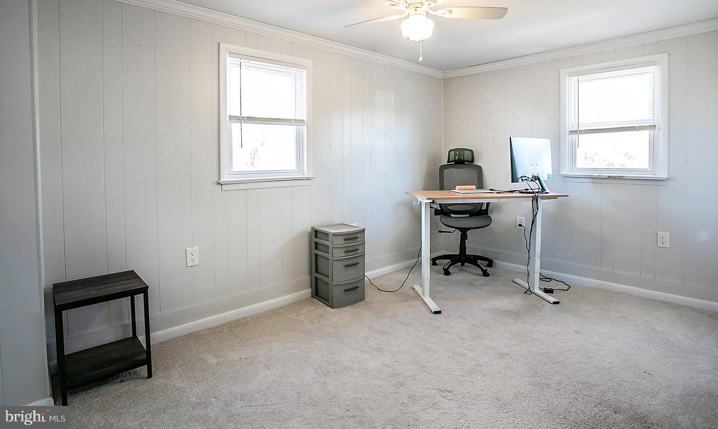 2817 Egypt Road Audubon, PA 19403 - Photo 20 of 25 a workspace with a window