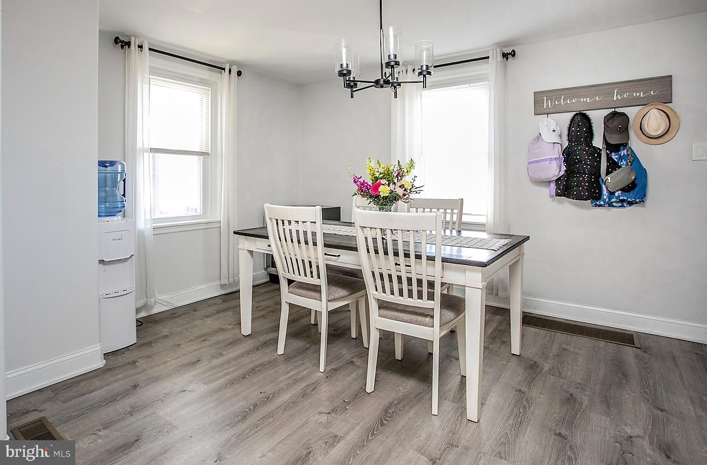 2817 Egypt Road Audubon, PA 19403 - Photo 10 of 25 a dining room with wooden floor and breakfast area