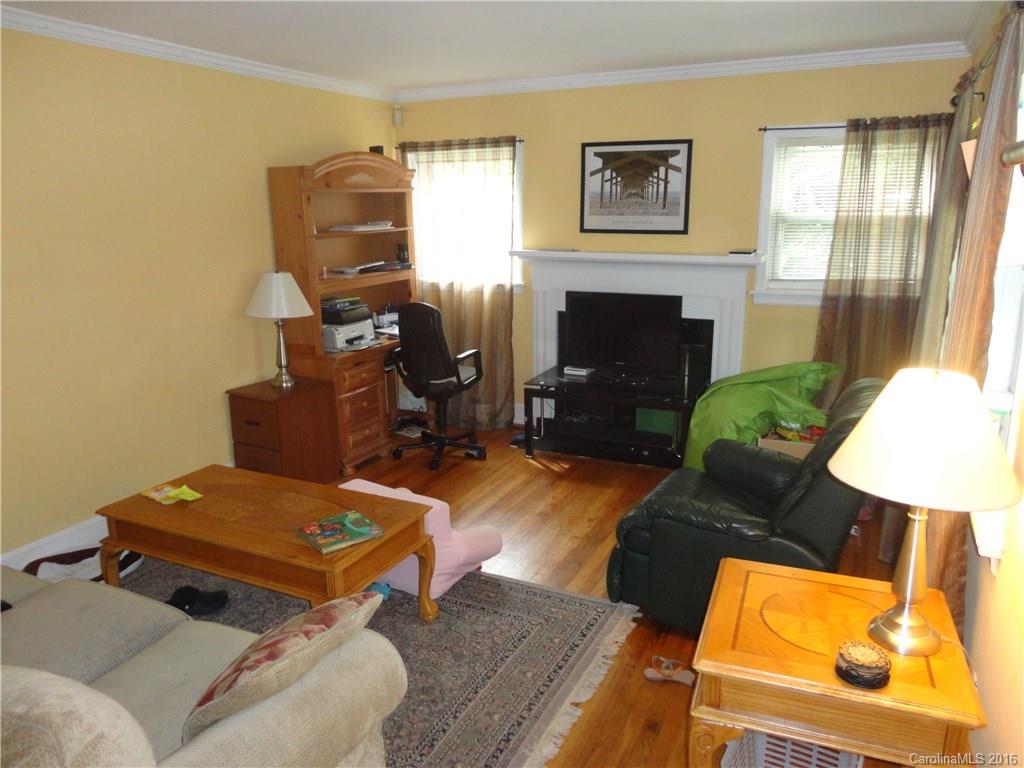 4301 Walker Road Charlotte, NC 28211 - Photo 5 of 16