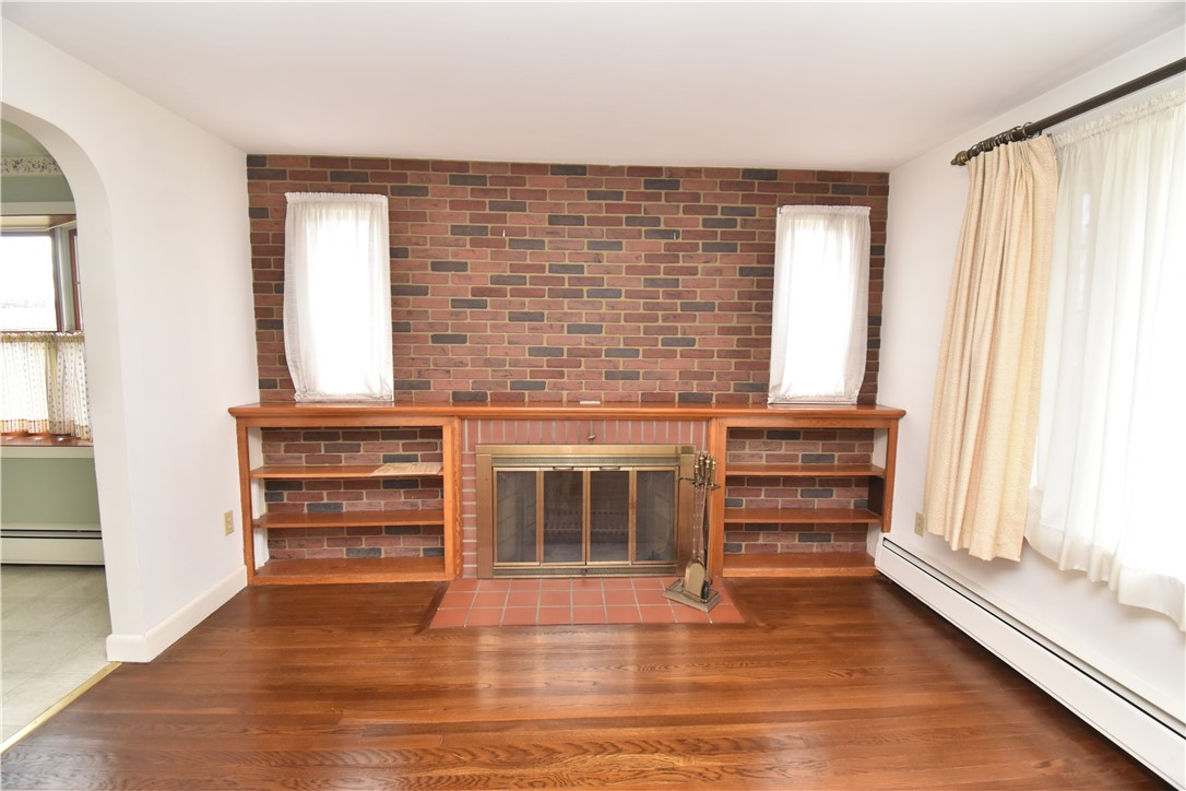 29 Craig Road Warwick, RI 02886 - Photo 4 of 19