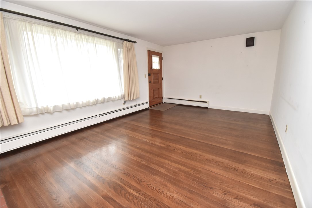 29 Craig Road Warwick, RI 02886 - Photo 5 of 19