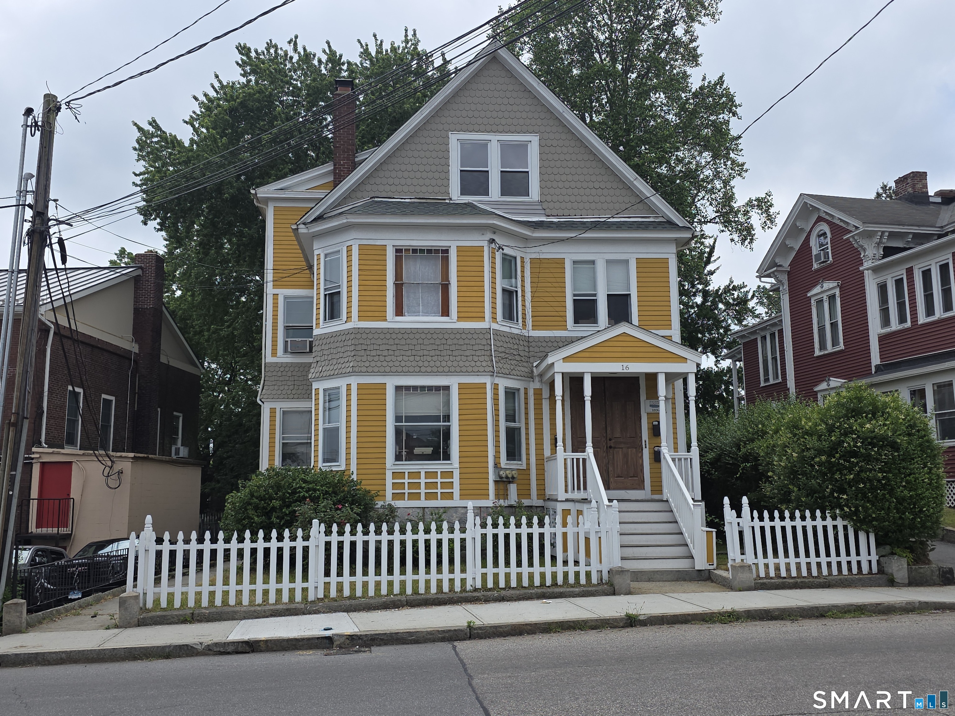 16 Tilley Street, Unit 3 New London, CT 06320 - Photo 1 of 15