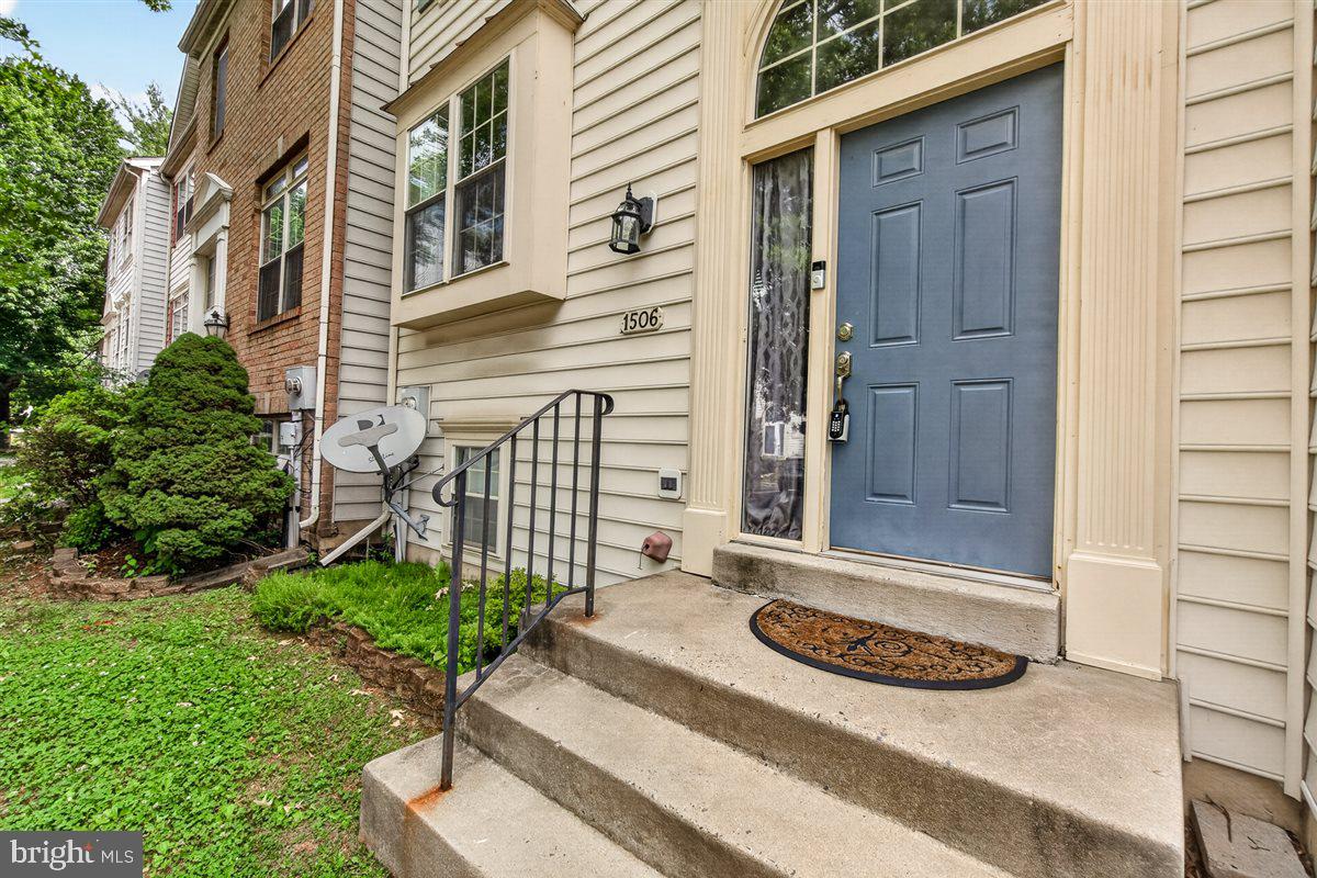 1506 Rambling Way North Frederick, MD 21701 - Photo 3 of 36