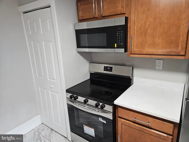 a close view of sink and tap