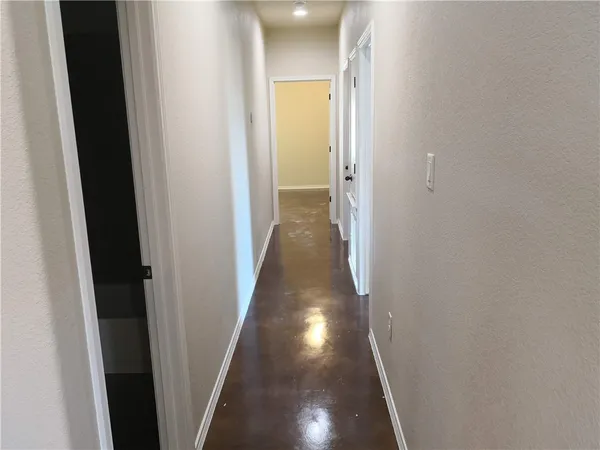 $1,800 | 233 Joanne Loop, Unit B, Buda, TX 78610