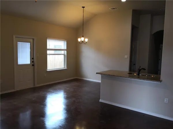 $1,800 | 233 Joanne Loop, Unit B, Buda, TX 78610